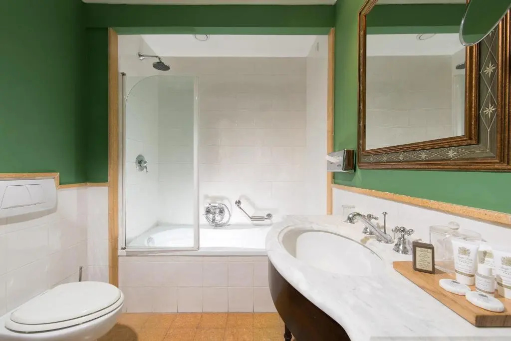 Superior Double room with balcony and Countryside View (full double bed)