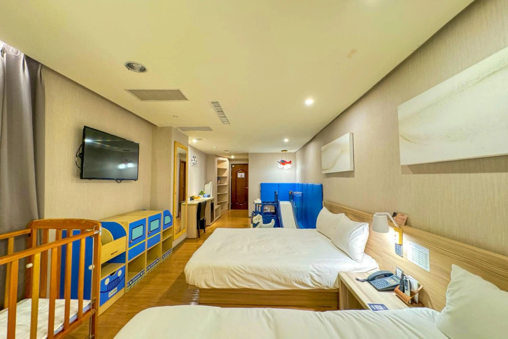 Отель Smile 73 Hotel в Тайчжун