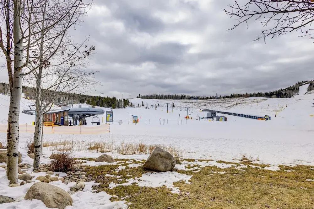 Granby Ranch Condo w/ Mtn-view: Trails & Hot-tub!