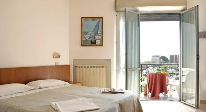 Hotel Lungomare - Chambres