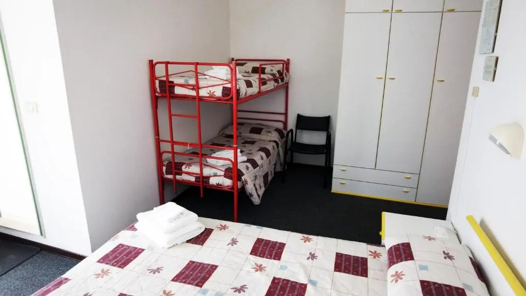 Economy Quadruple room