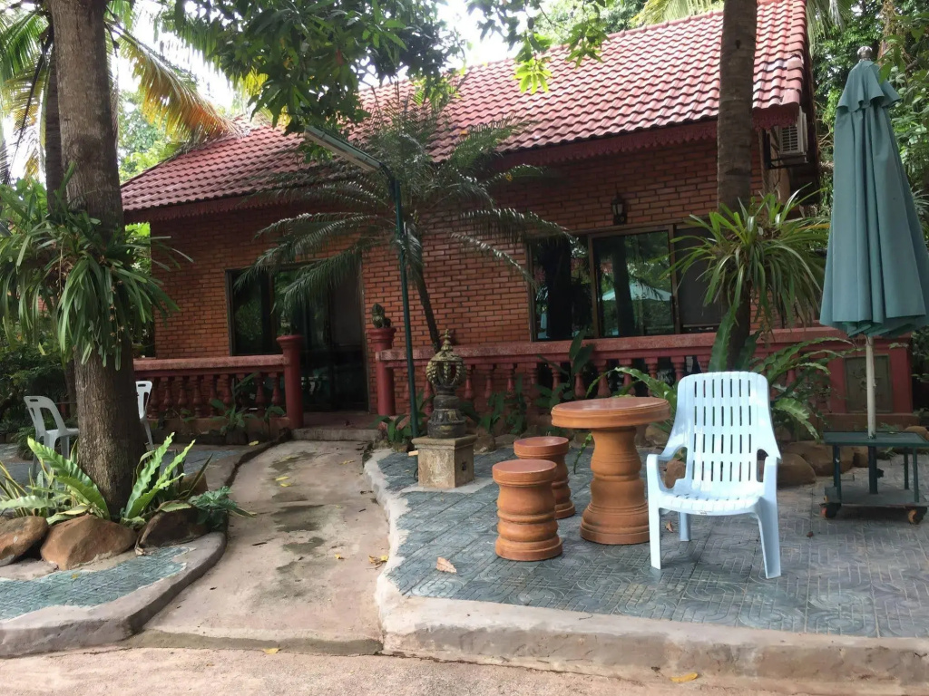 L'Elephant Blanc Resort
