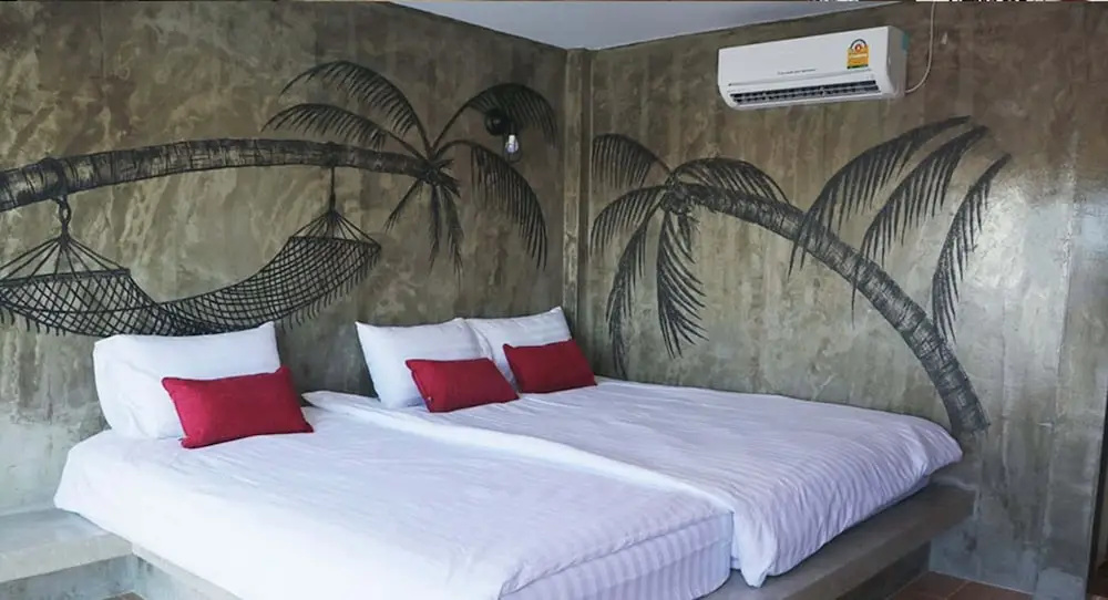 Standard Triple room with sea view