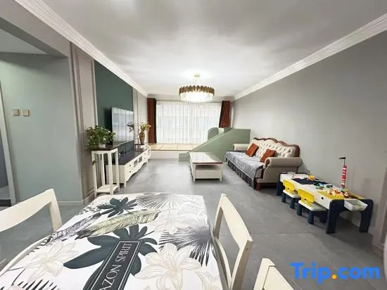 Семейный люкс в Rizhao Shuohai Seaview Homestay (Wanpingkou Branch)