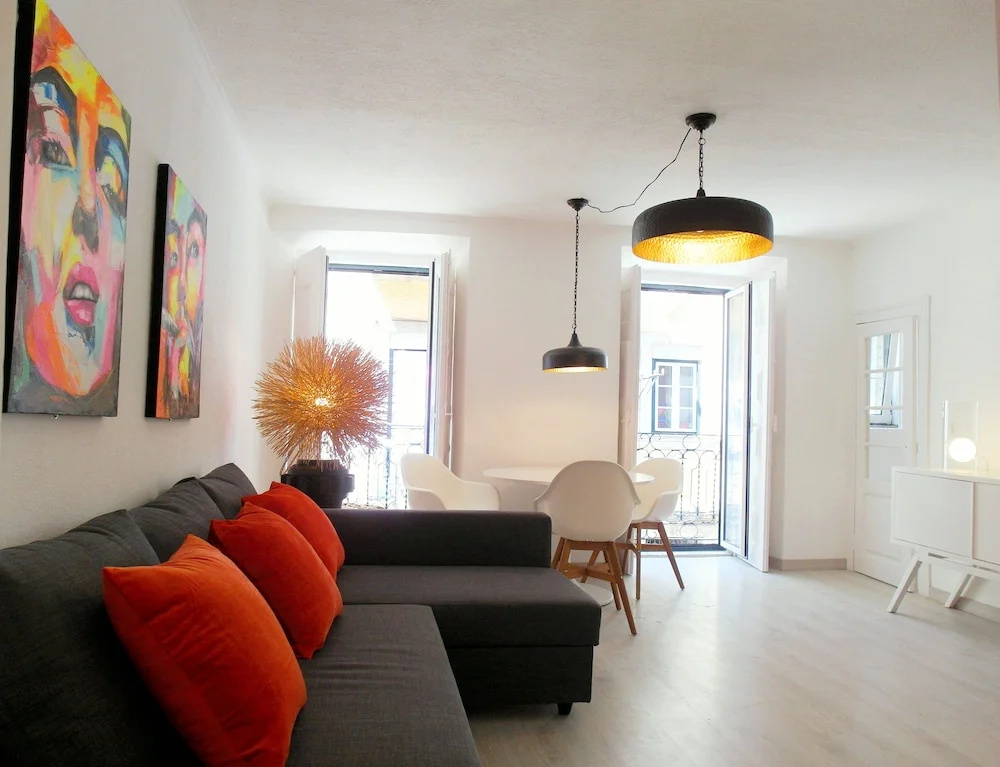 1 Bedroom Apartment with balcony