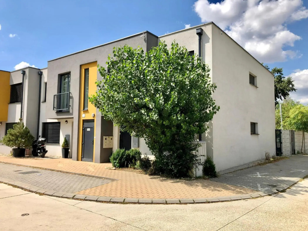 Sunrise Apartments