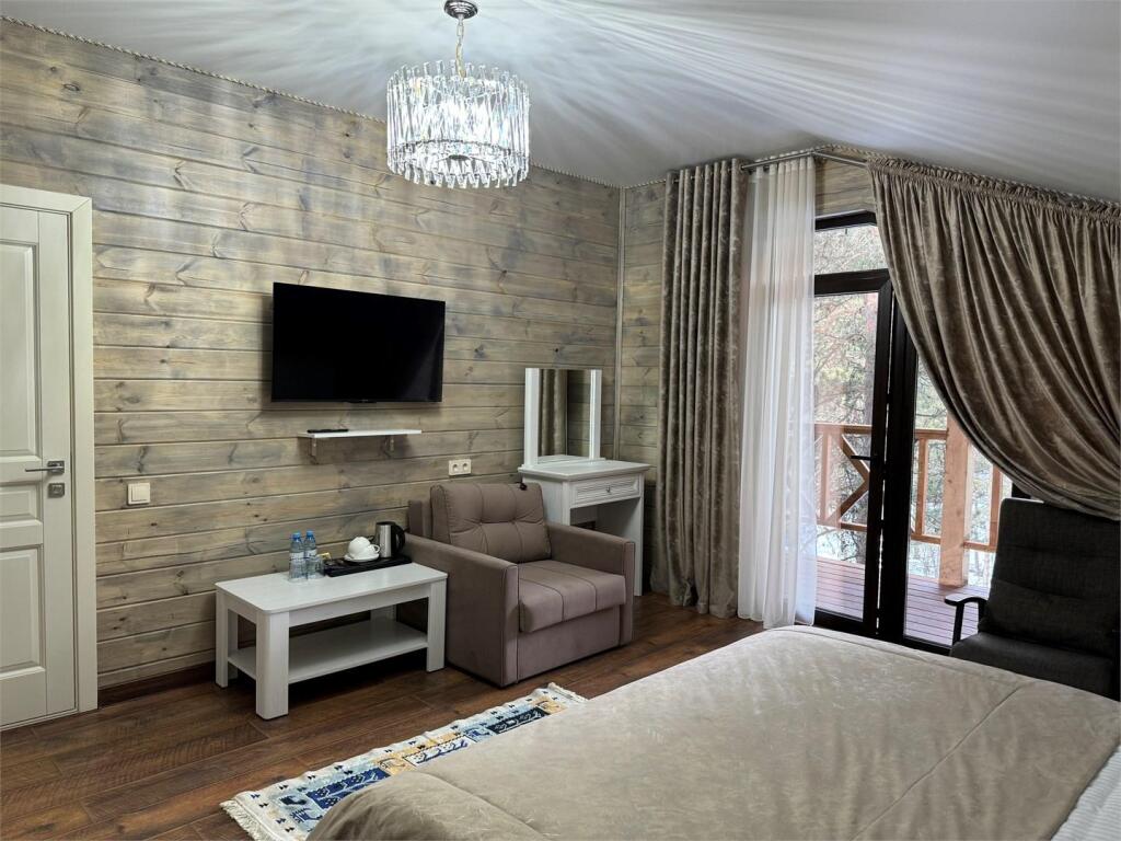 Двухместный номер Standard с балконом двуспальная кровать в Konak house