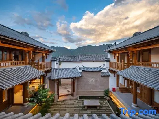 Shaxi This Life With You Courtyard No. 2