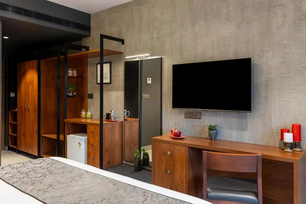 Premier room