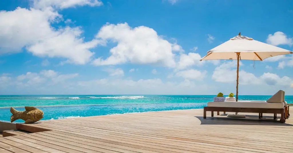 Beach & Waterfront