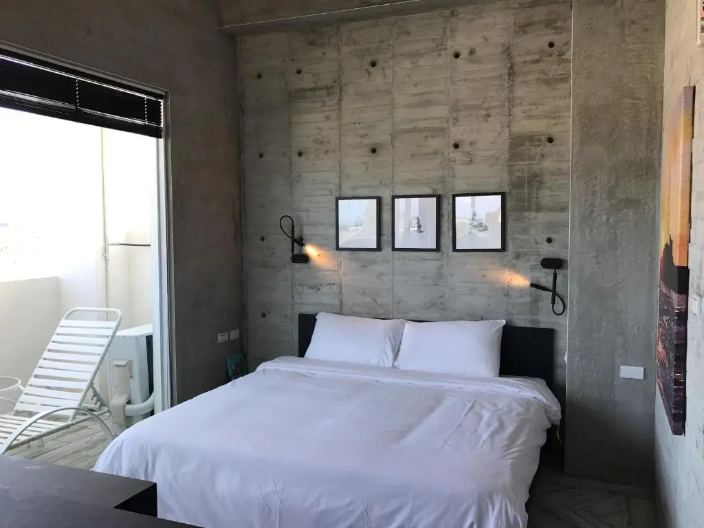 Deluxe Double room with balcony and with sea view (full double bed)