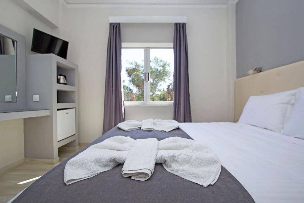 Economy Double room (full double bed)
