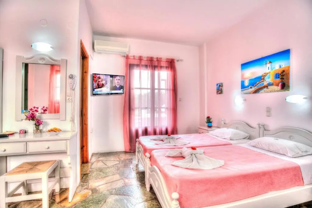Standard Double room (full double bed)