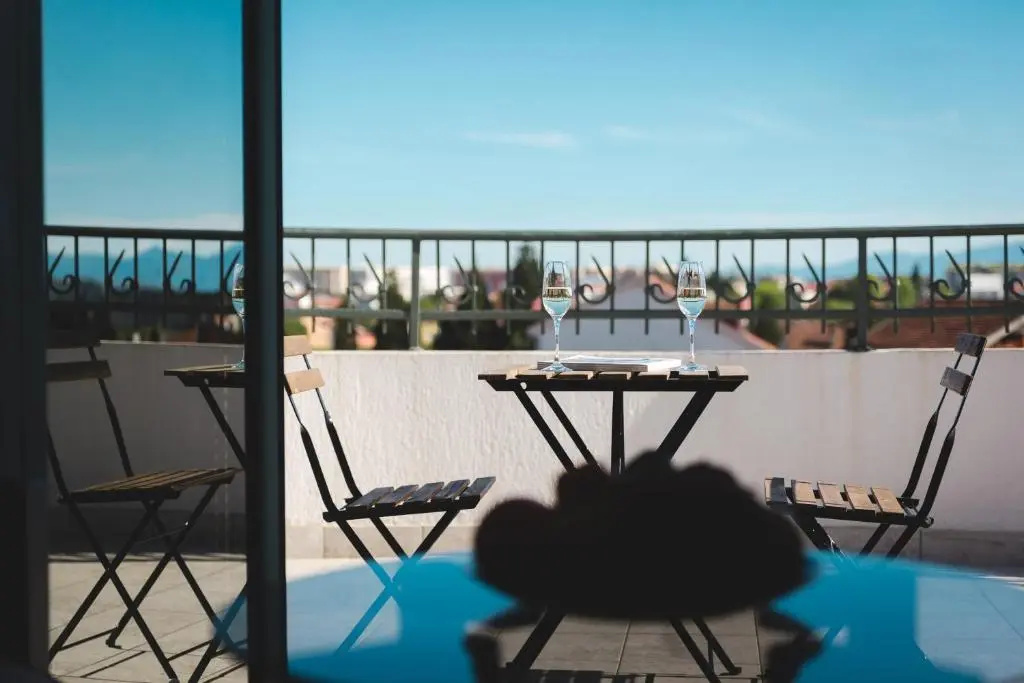Keto Hotel - Chambres