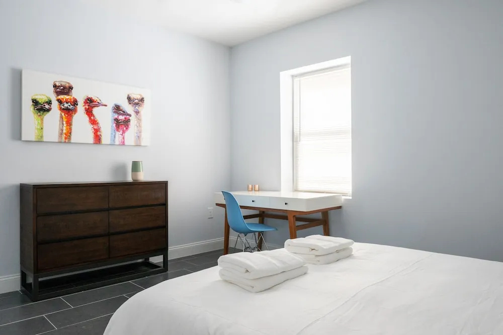 6 Bedroom Duplex Near NYC