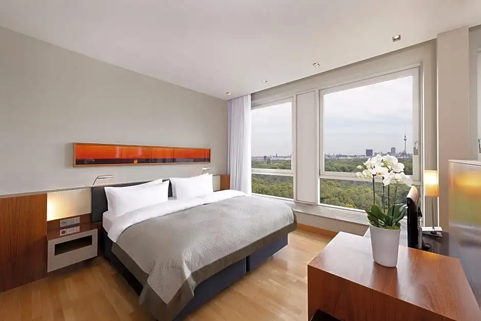 Double Junior Suite (full double bed)