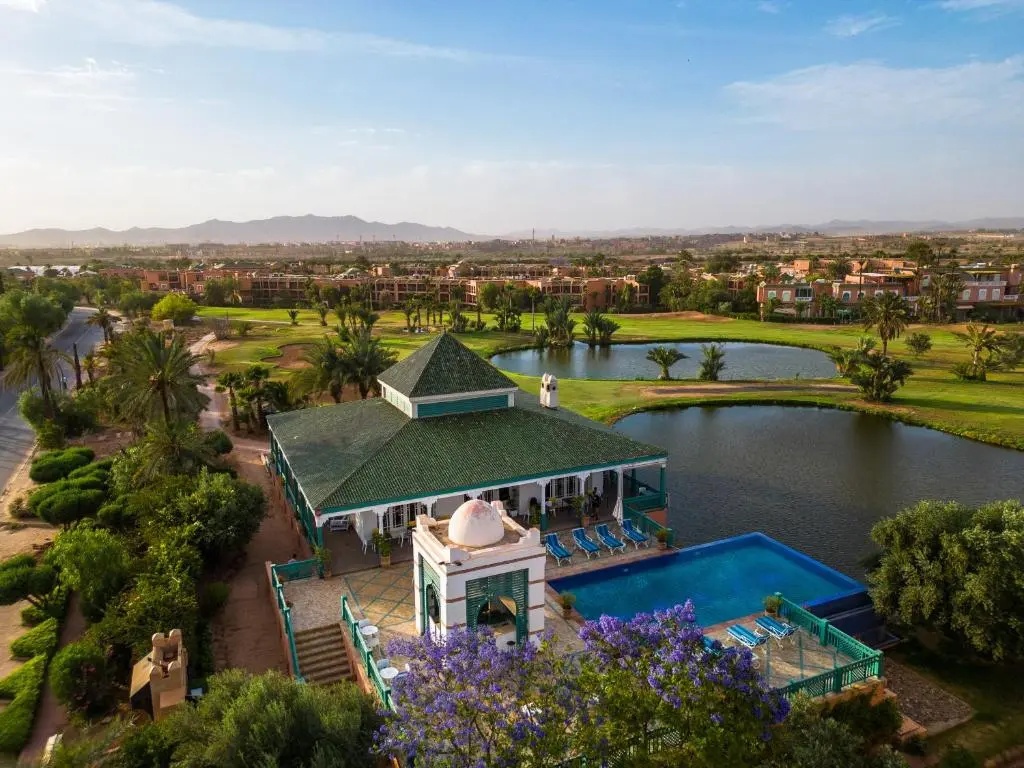 Suite with pool view