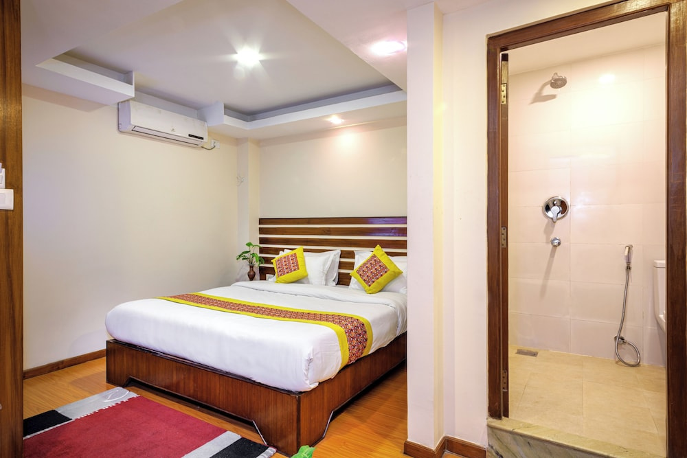 Standard Double room (full double bed)