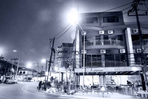 Lana Beach Residence