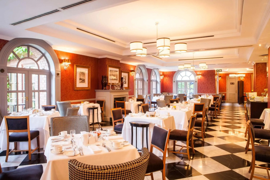 54 on Bath - фото 24