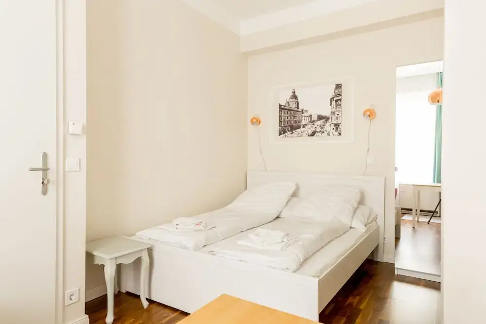 Standard Double Studio (full double bed)
