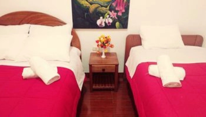 Hostal Bromelias Inn