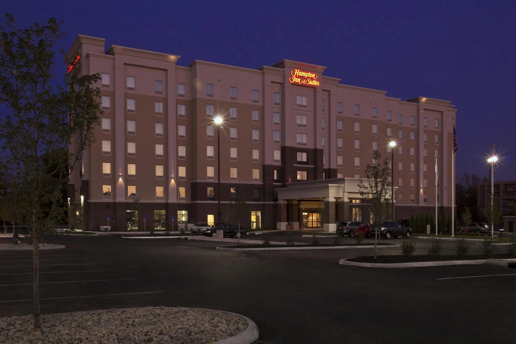 Hampton Inn & Suites Columbus/University Area - Photo 1