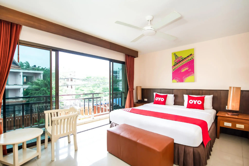 Deluxe Double room (full double bed)