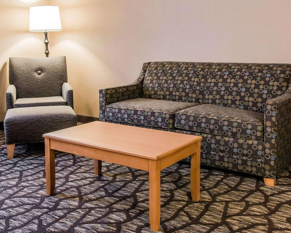 Quality Inn & Suites Warren - Detroit - фото 10