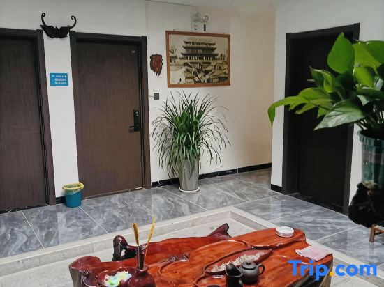 Jianshui Muranju · Garden Ancient Alley Courtyard Family Homestay (Chaoyang Tower Zhu's Garden)
