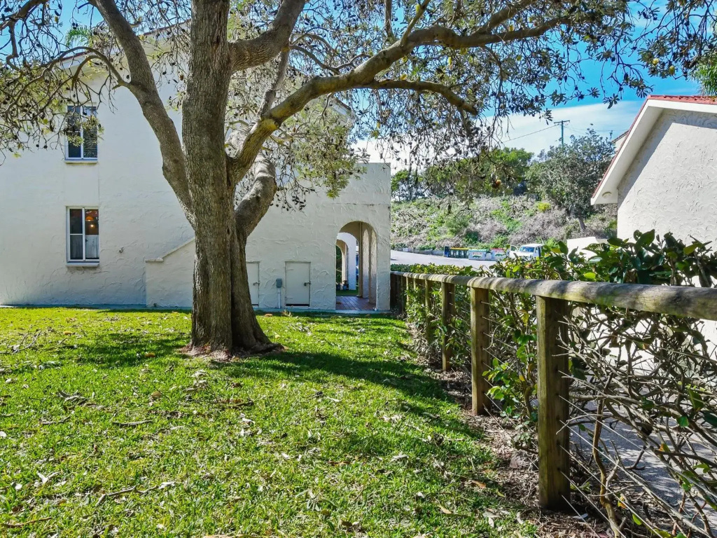 Blueys Beach Villa Manyana 11