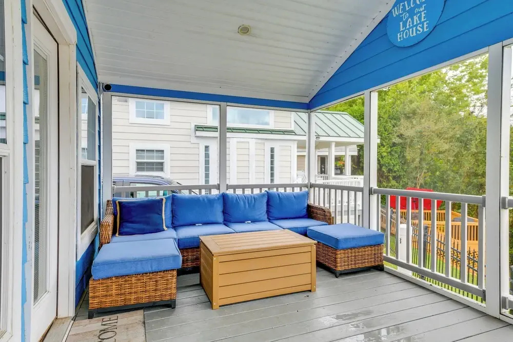 Waterfront Lake Norman Cabin w/ Screened Porch!
