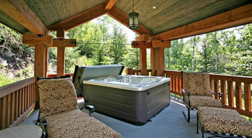 Stewart Mountain Lodging