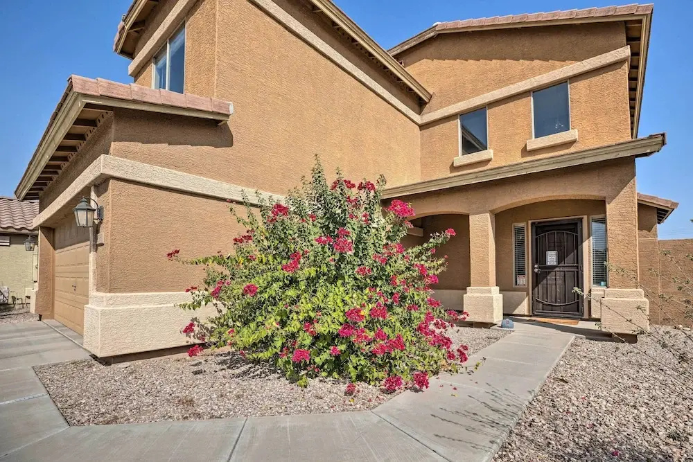 Maricopa Home w/ Outdoor Seating, 2 Mi to Golf!