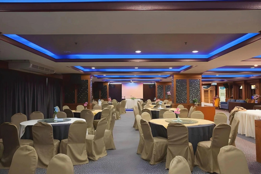 Bay Hotel Srinakarin - Général