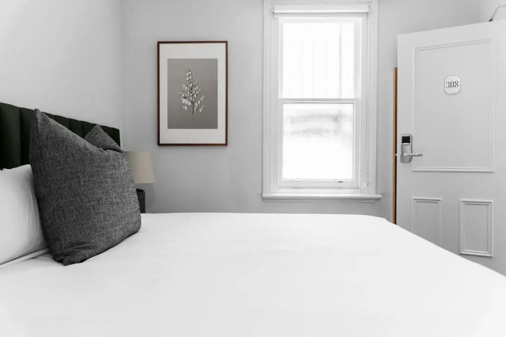 Compact Double room (full double bed)
