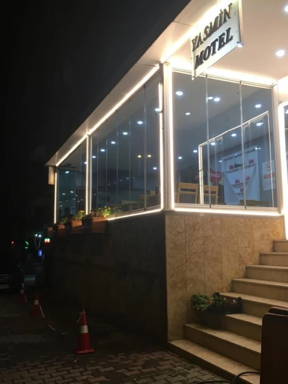 Yasmin Motel