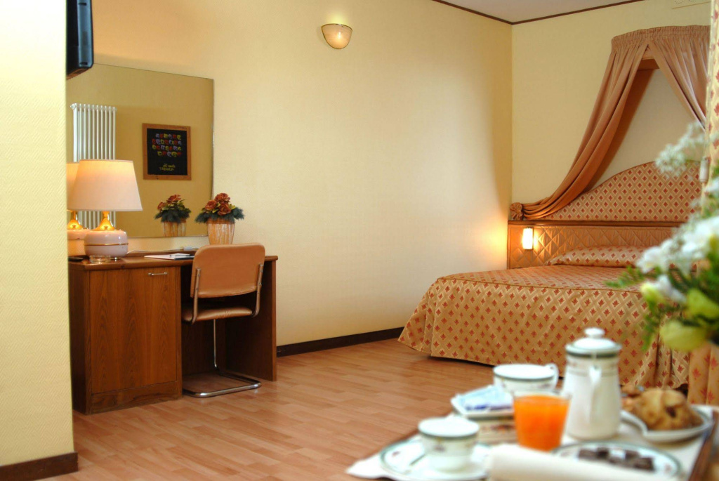 Hotel photo 5