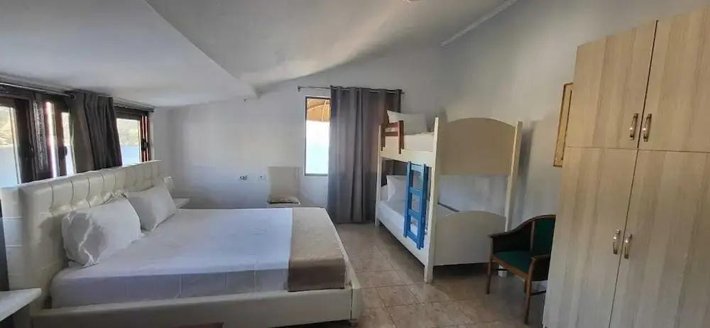 Comfort room