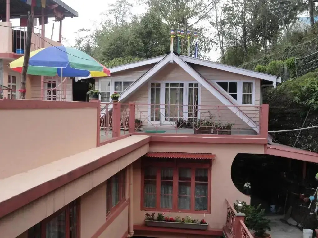 Little Singamari Home Stay