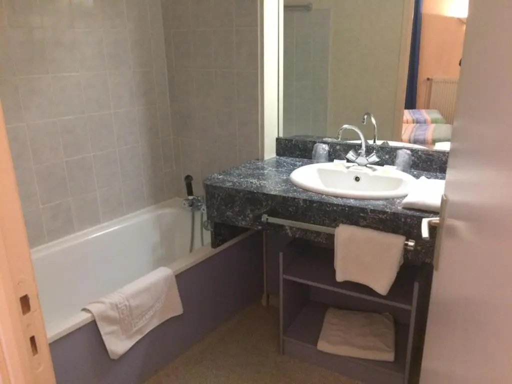Standard Double room (twin beds)