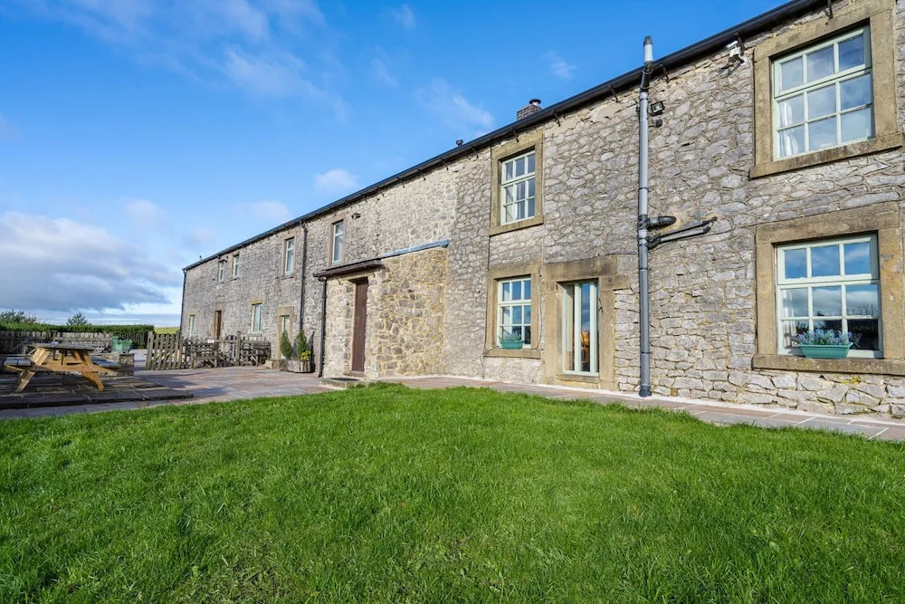 Hulmes Vale House - Sleeps 14 - Peak District