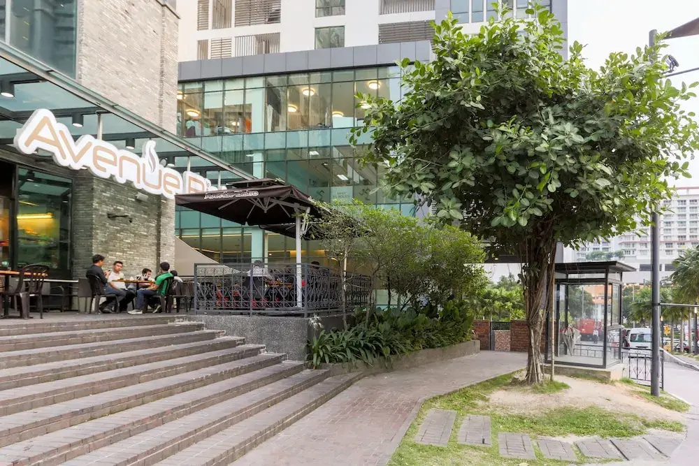 Luzzeri Suite Empire Damansara - Général