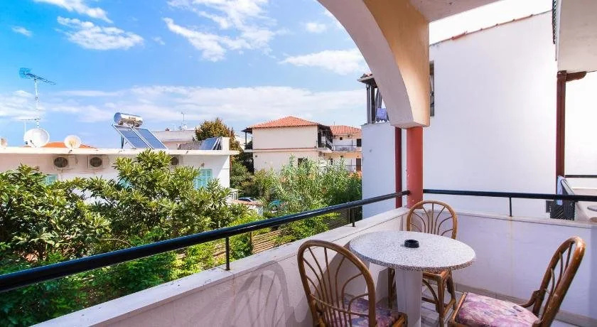 Balcony & Terrace
