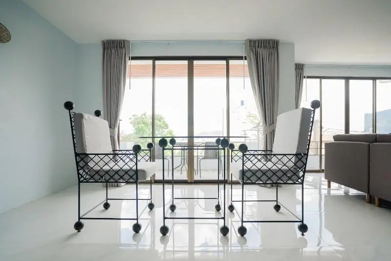 Люкс Standard с балконом в Club Bamboo Boutique Patong Beach Resort