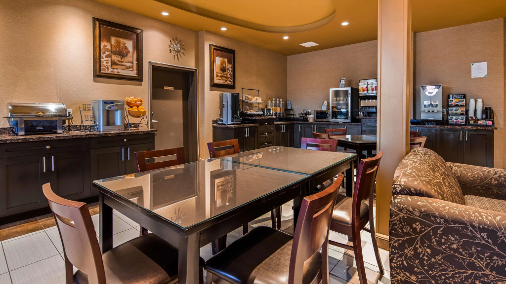 Food & Beverage