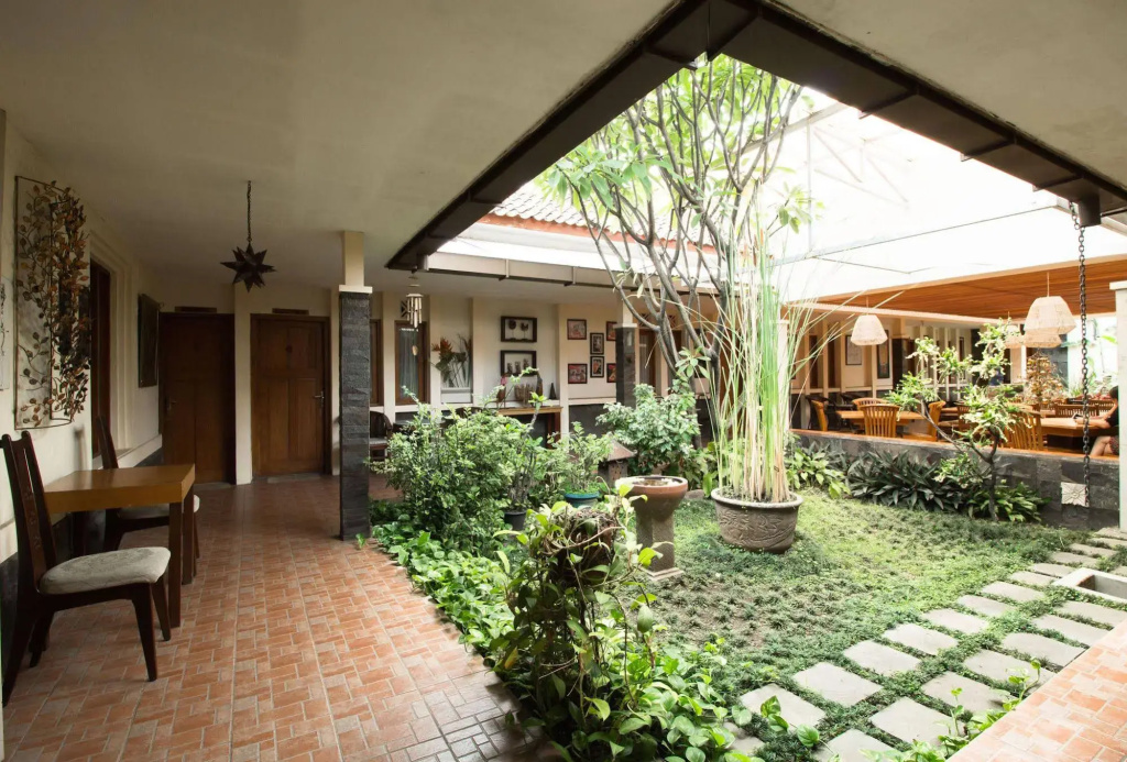 De Tropis Family Guest House