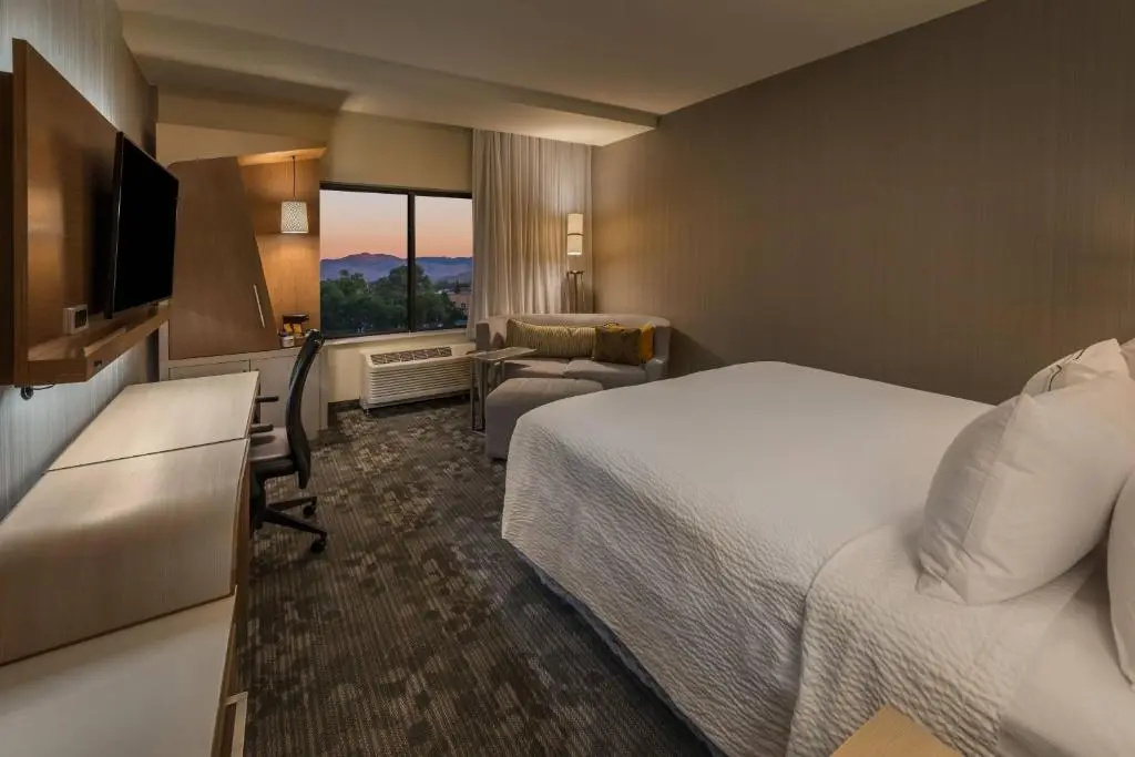 Courtyard Reno Downtown/Riverfront - Chambres