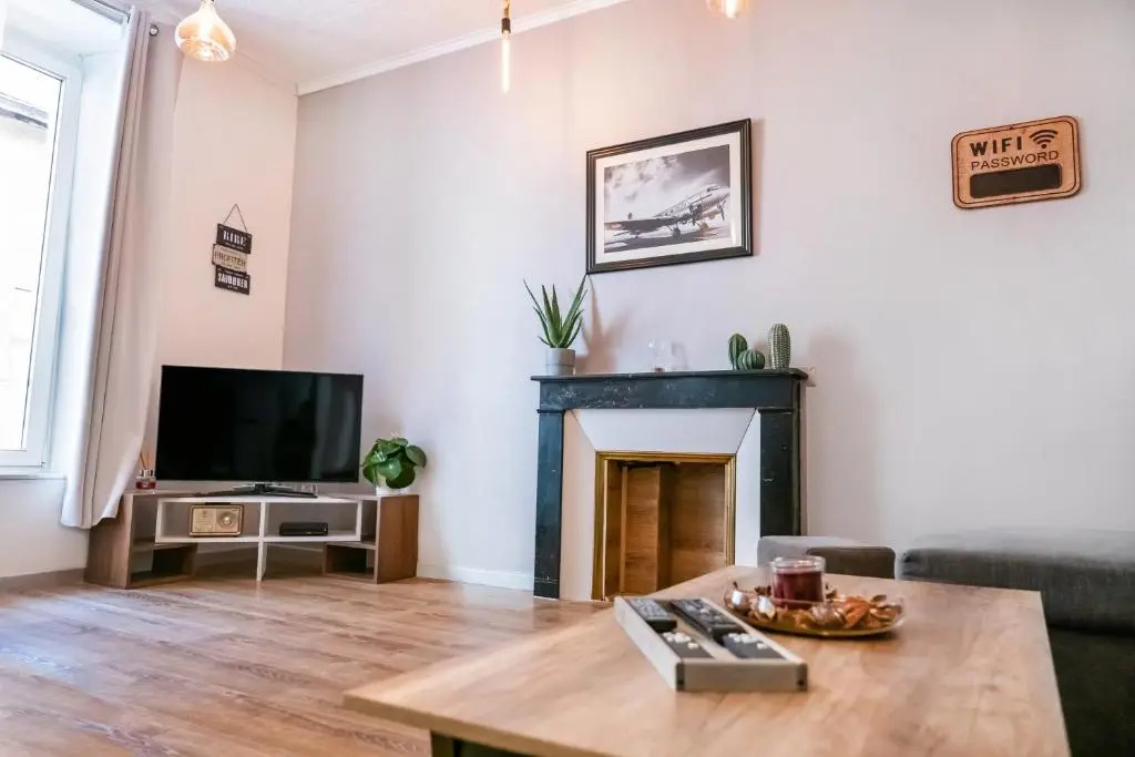 1 Bedroom Apartment