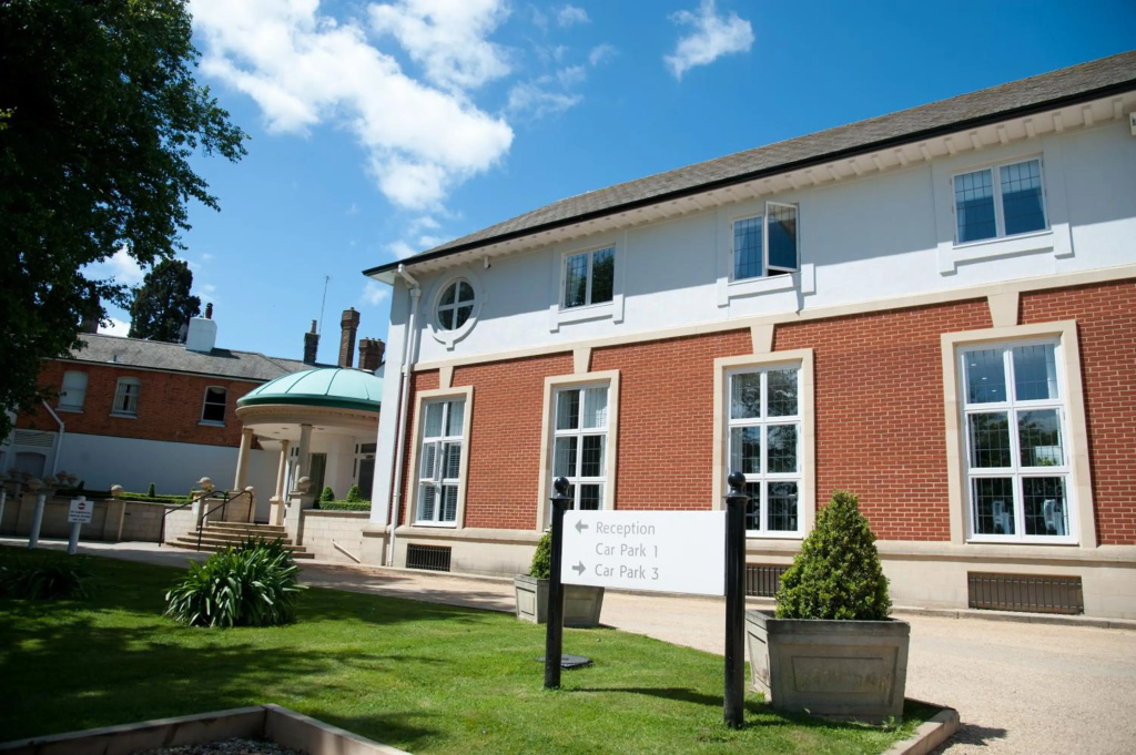 Greenwoods Hotel Spa